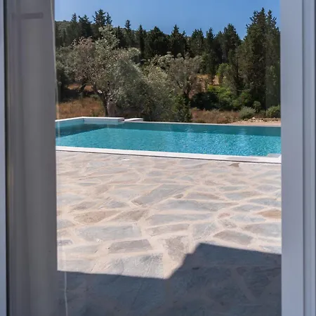Tsoutsis Vila